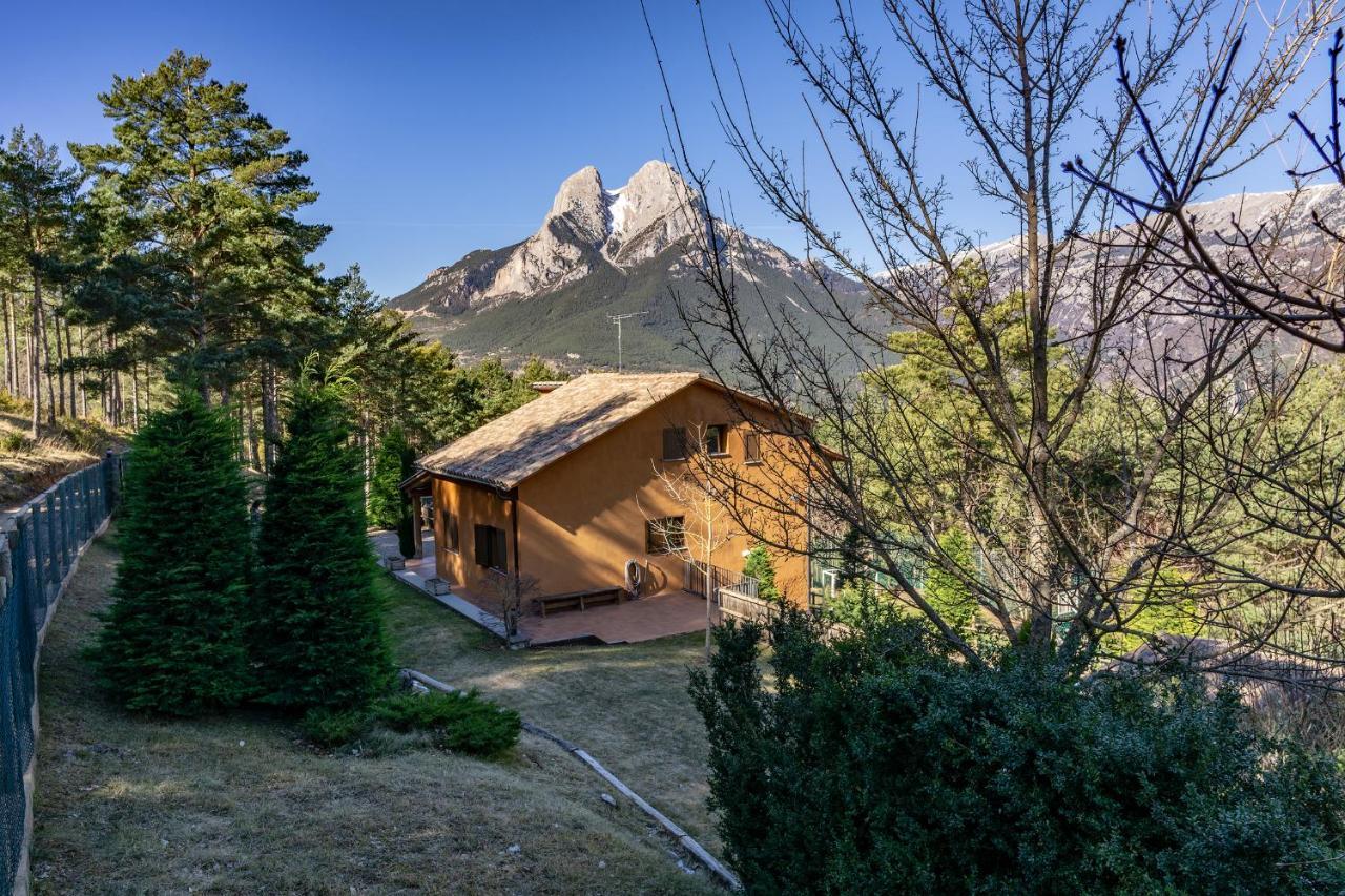 Cal Roig - Pedraforca Villa ซัลเดส ภายนอก รูปภาพ